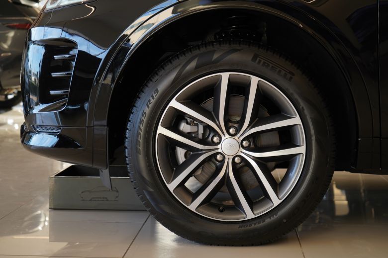 Land Rover Discovery Sport 1.5 L P300e PHEV Dynamic SE