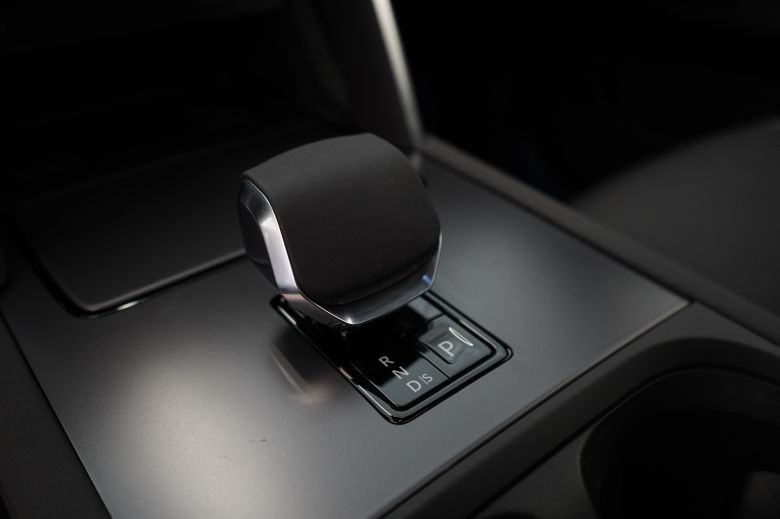 Land Rover Discovery Sport 1.5 L P300e PHEV Dynamic SE