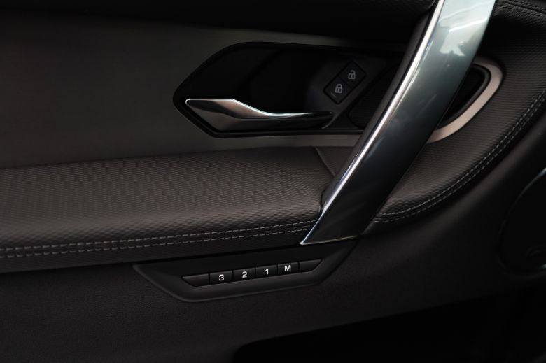 Land Rover Discovery Sport 1.5 L P300e PHEV Dynamic SE