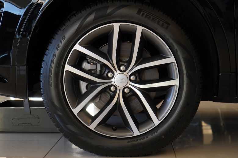 Land Rover Discovery Sport 1.5 L P300e PHEV Dynamic SE