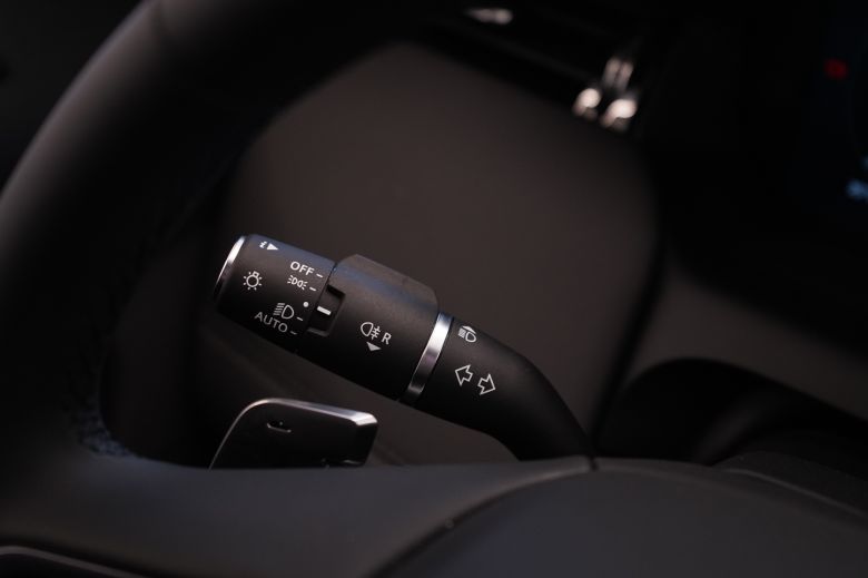 Land Rover Discovery Sport 1.5 L P300e PHEV Dynamic SE