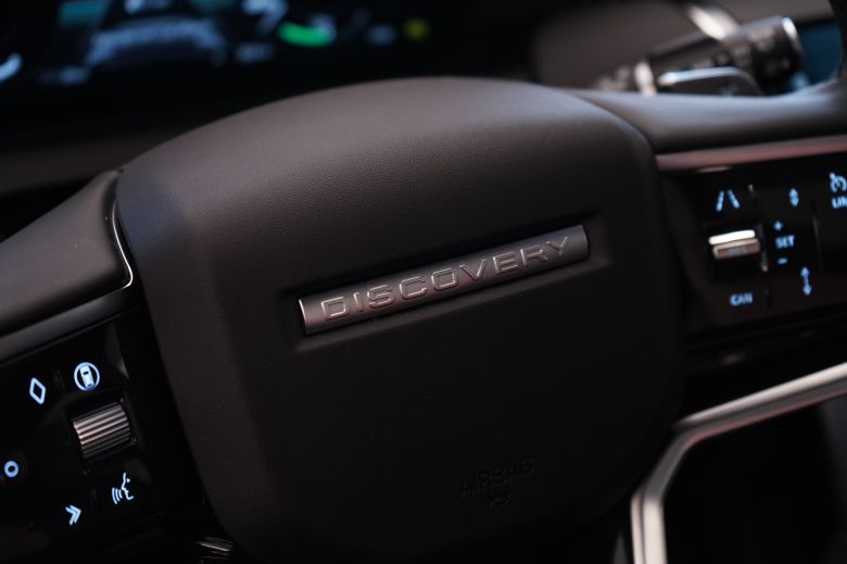 Land Rover Discovery Sport 1.5 L P300e PHEV Dynamic SE