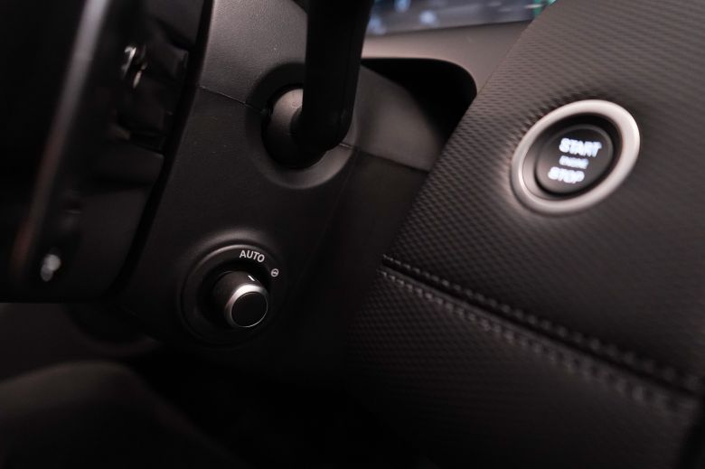 Land Rover Discovery Sport 1.5 L P300e PHEV Dynamic SE