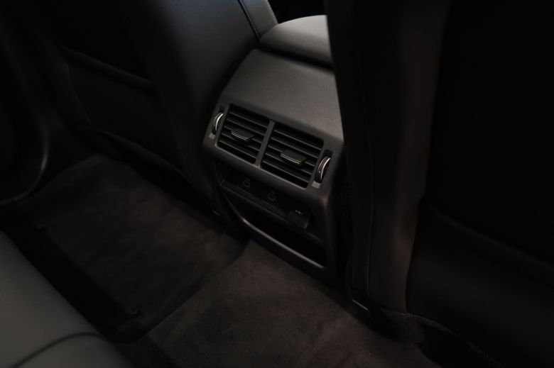 Land Rover Discovery Sport 1.5 L P300e PHEV Dynamic SE