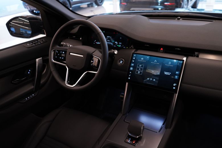 Land Rover Discovery Sport 1.5 L P300e PHEV Dynamic SE