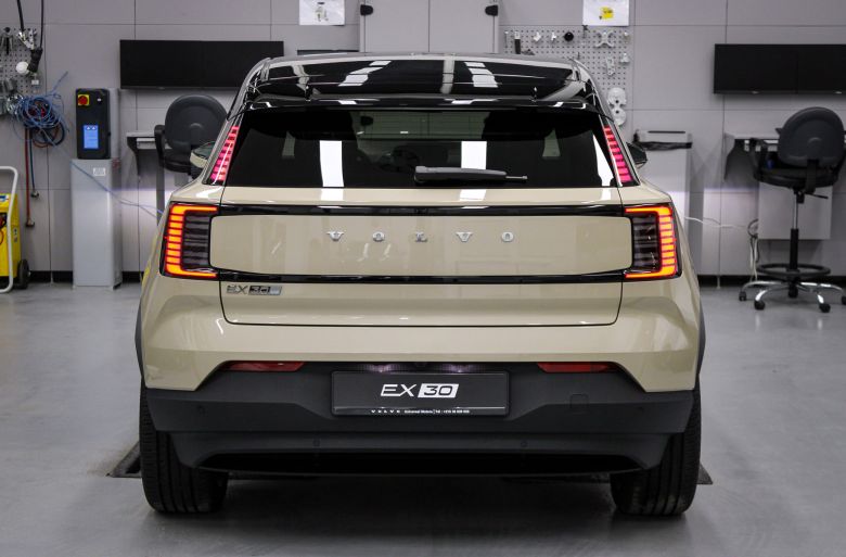 Volvo EX30 Single Motor Core