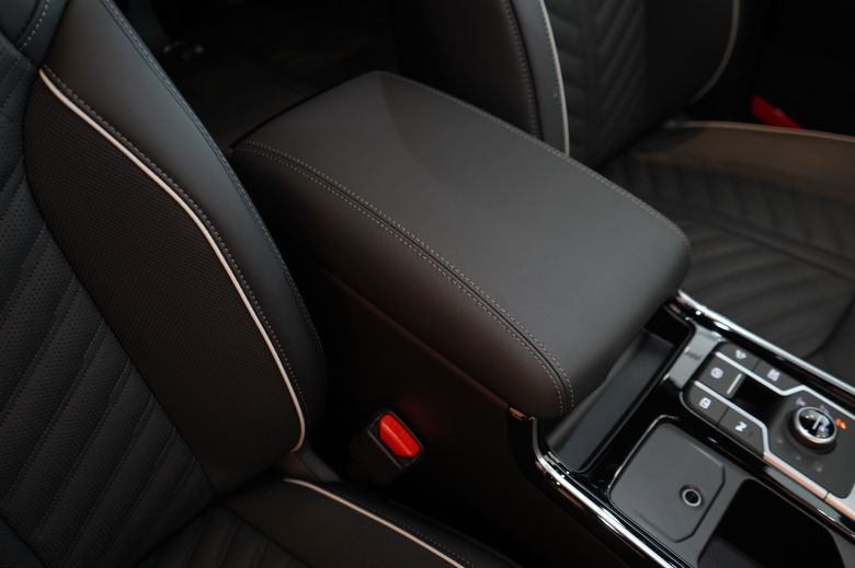 KIA Sorento Hybride 1.6 T-GDi HEV