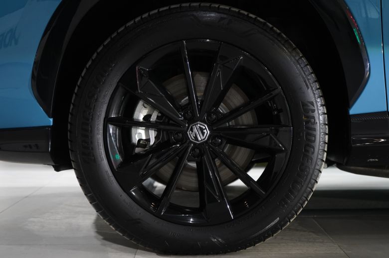 MG HS Hybrid+ 1.5L Turbo