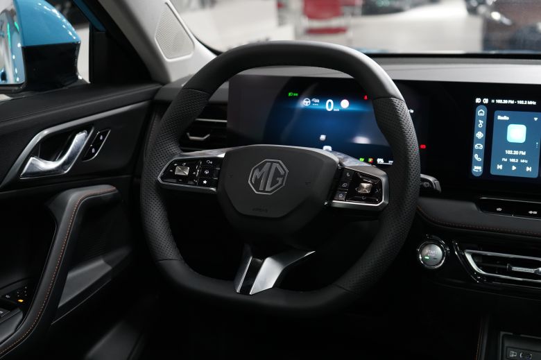 MG HS Hybrid+ 1.5L Turbo