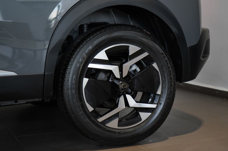 Peugeot 2008 1.2 L Puretech 130 Allure BVA