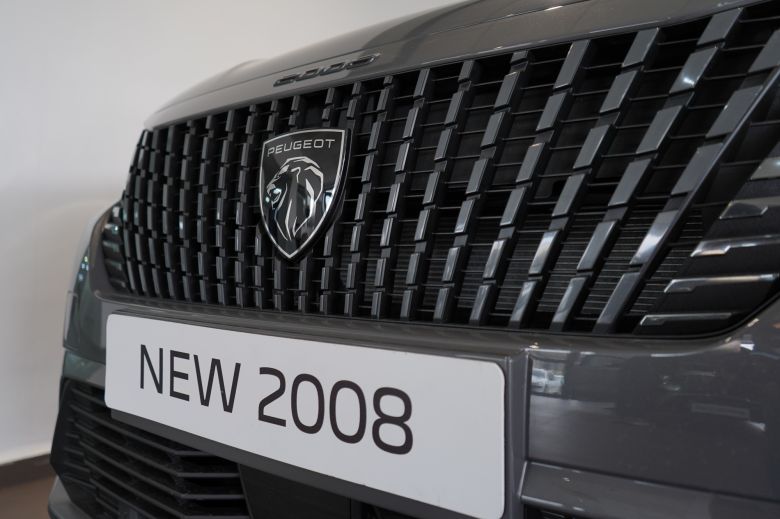 Peugeot 2008 1.2 L Puretech 130 Allure BVA