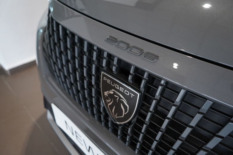 Peugeot 2008 1.2 L Puretech 130 Allure BVA