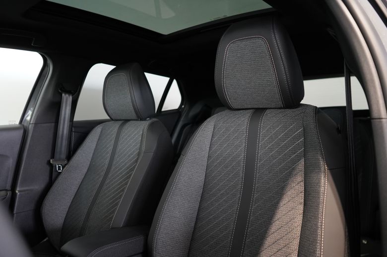 Peugeot 2008 1.2 L Puretech 130 Allure BVA