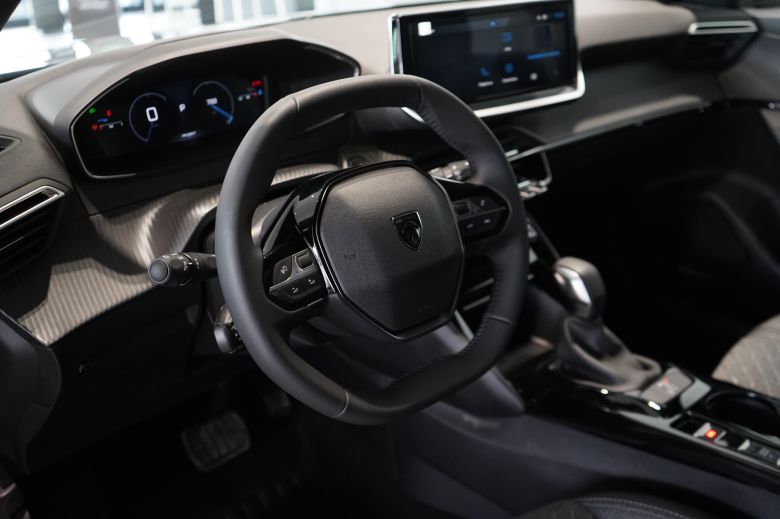 Peugeot 2008 1.2 L Puretech 130 Allure BVA