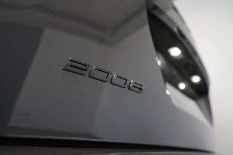 Peugeot 2008 1.2 L Puretech 130 Allure BVA