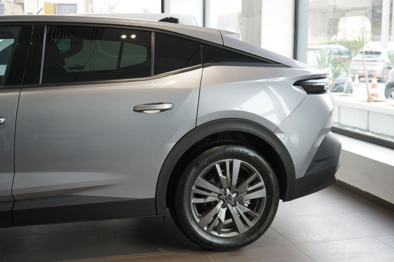 Peugeot 408 1.6 L Allure EAT8