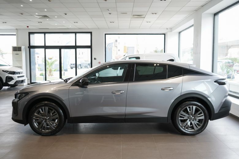 Peugeot 408 1.6 L Allure EAT8