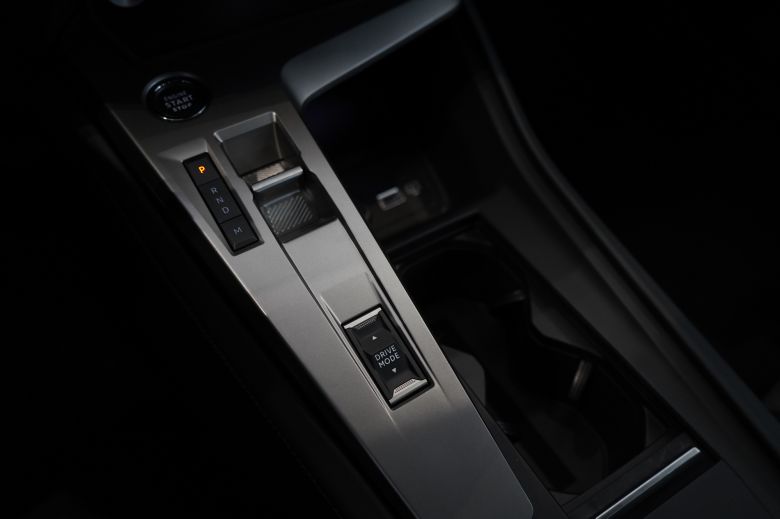 Peugeot 408 1.6 L Allure EAT8