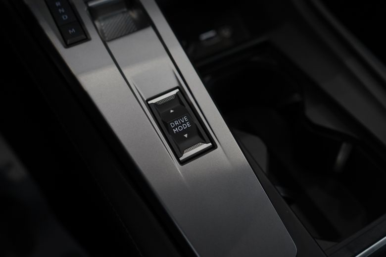 Peugeot 408 1.6 L Allure EAT8