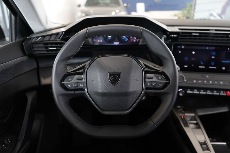 Peugeot 408 1.6 L Allure EAT8