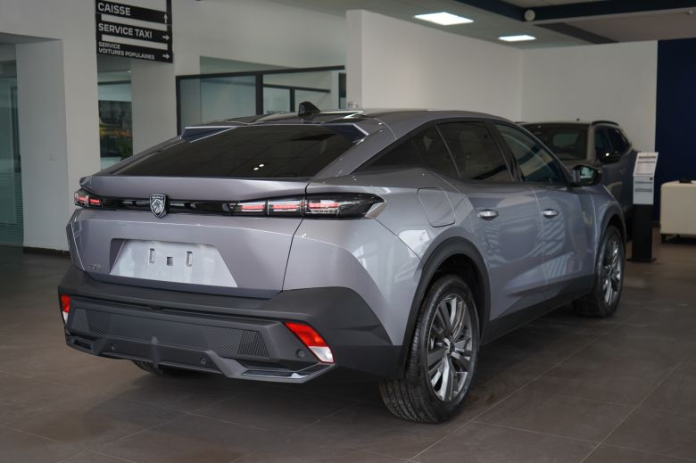 Peugeot 408 1.6 L Allure EAT8