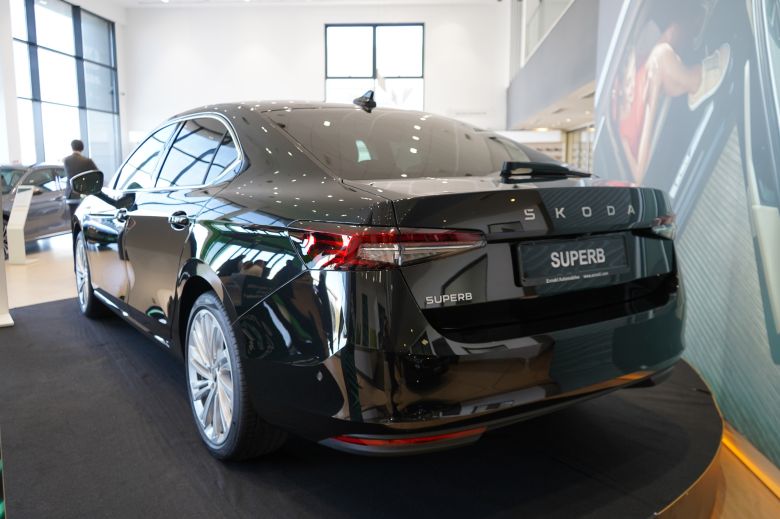 Skoda Superb 1.5 TSI Selection DSG