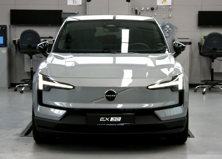 Volvo EX30 Twin Motor Ultra