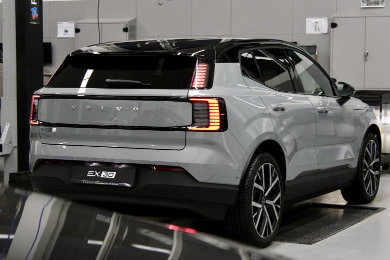 Volvo EX30 Twin Motor Ultra