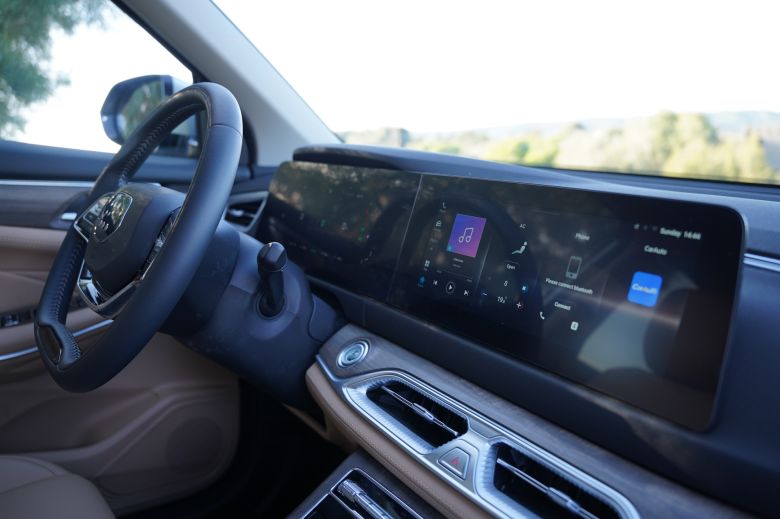 Essai DFSK E5 PHEV 1.5 L Prestige