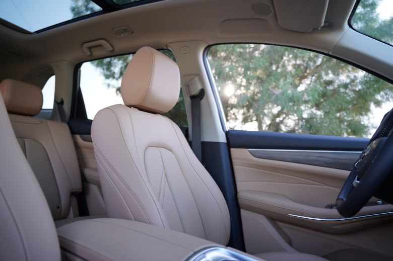 Essai DFSK E5 PHEV 1.5 L Prestige