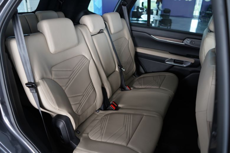 Ford Everest 2.0 L Bi-Turbo Limited 7 places