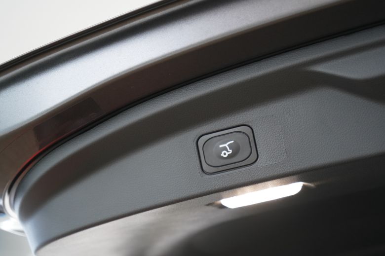 Ford Everest 2.0 L Bi-Turbo Limited 7 places