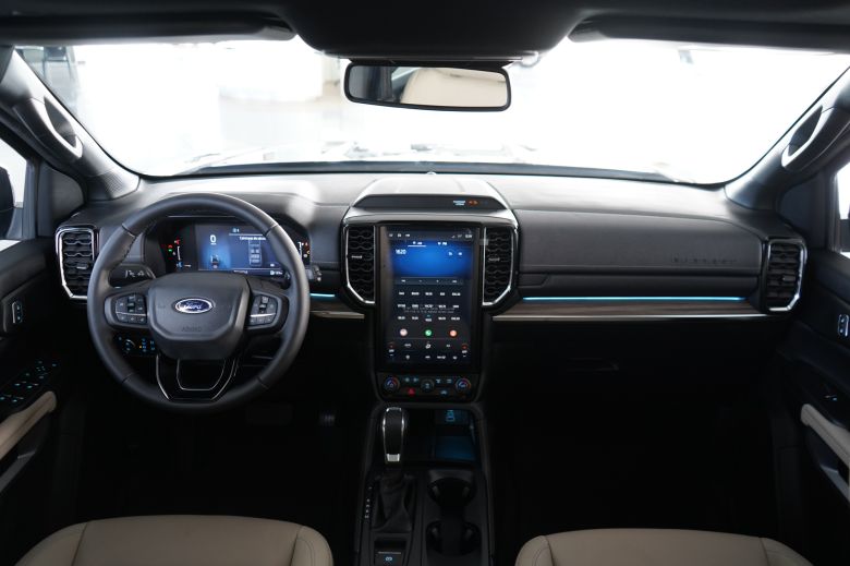 Ford Everest 2.0 L Bi-Turbo Limited 7 places