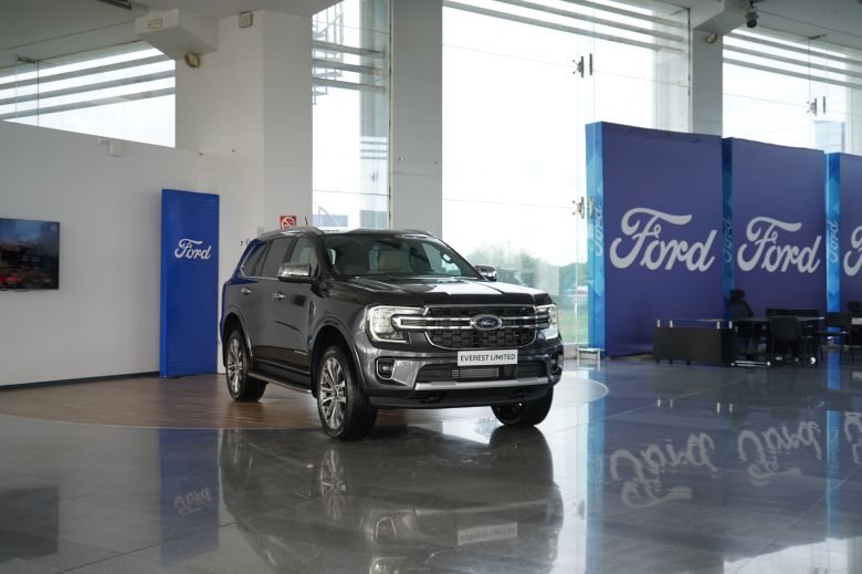 Ford Everest 2.0 L Bi-Turbo Limited 7 places