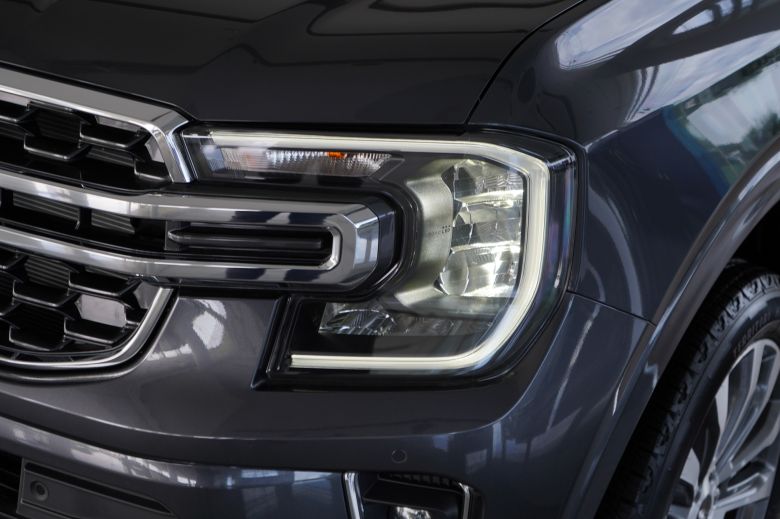 Ford Everest 2.0 L Bi-Turbo Limited 7 places