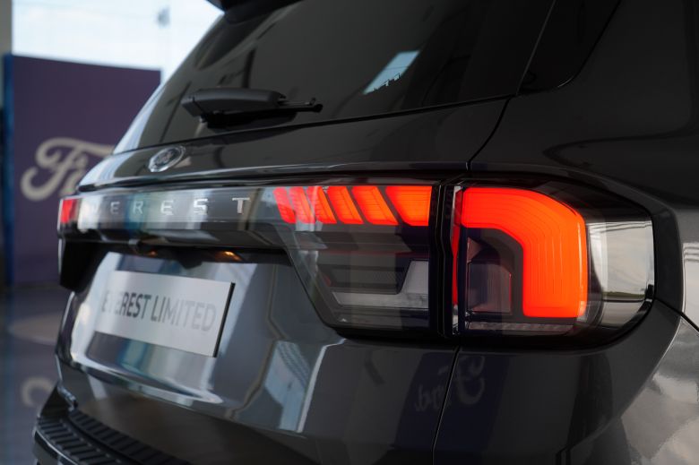 Ford Everest 2.0 L Bi-Turbo Limited 7 places