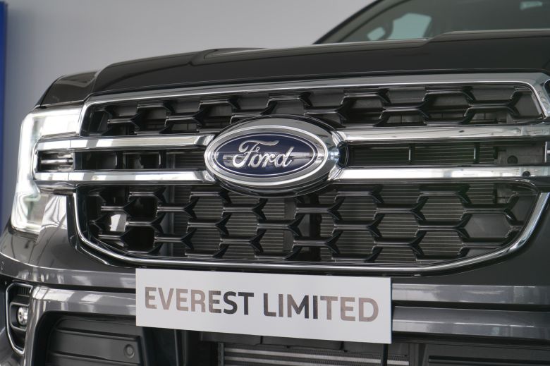 Ford Everest 2.0 L Bi-Turbo Limited 7 places