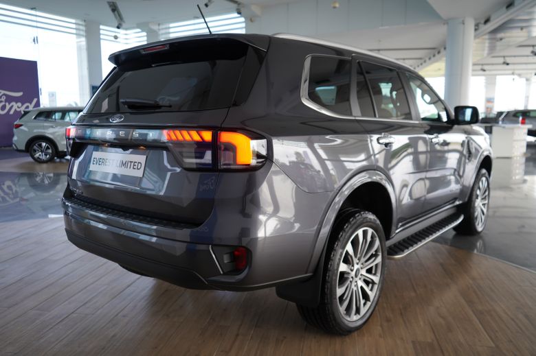 Ford Everest 2.0 L Bi-Turbo Limited 7 places