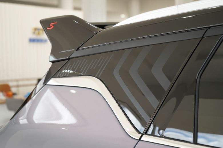 Geely Coolray 1.5 L Turbo New GS+