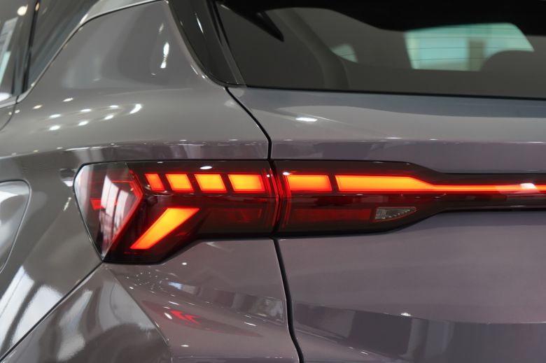 Geely Coolray 1.5 L Turbo New GS+