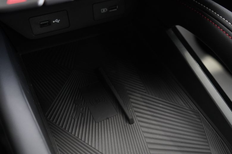 Geely Coolray 1.5 L Turbo New GS+