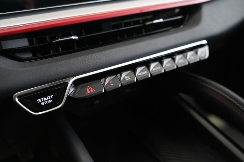 Geely Coolray 1.5 L Turbo New GS+