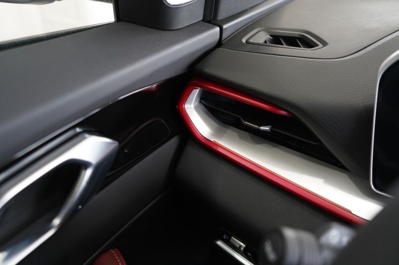 Geely Coolray 1.5 L Turbo New GS+