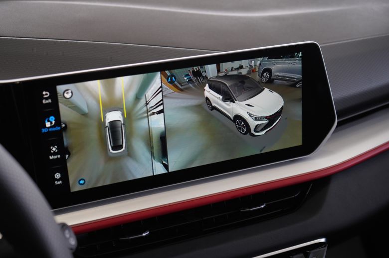 Geely Coolray 1.5 L Turbo New GS+