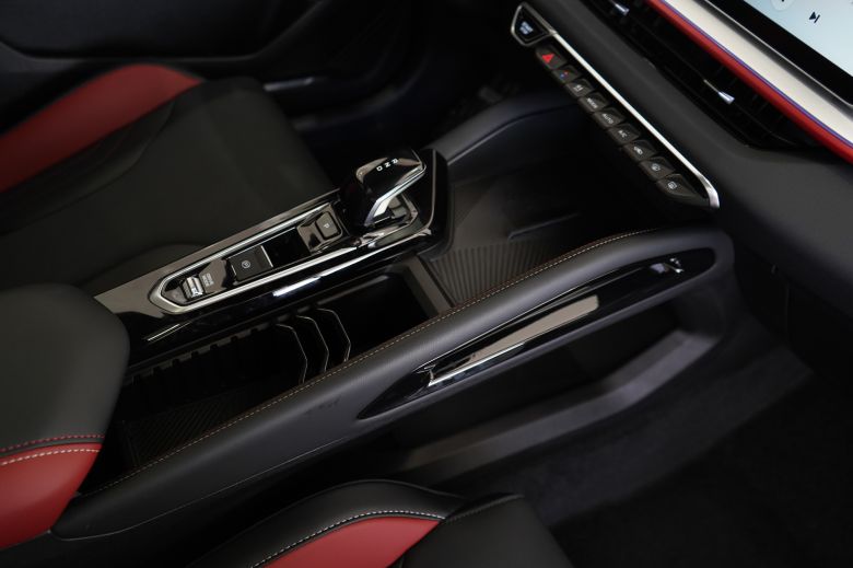 Geely Coolray 1.5 L Turbo New GS+