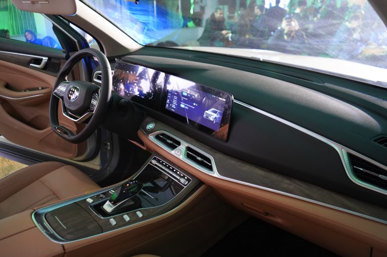 NIMR lance le SUV hybride rechargeable DFSK E5 PHEV et l'utilitaire électrique EC75 en Tunisie