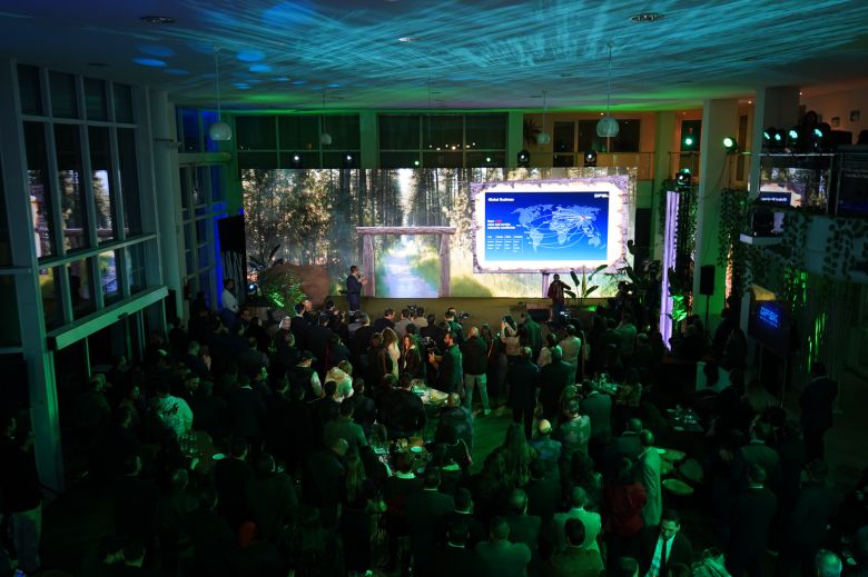 NIMR lance le SUV hybride rechargeable DFSK E5 PHEV et l'utilitaire électrique EC75 en Tunisie