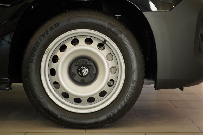 Opel Combo Cargo XL 1.6 L Diesel Confort L2H1 1000 kg