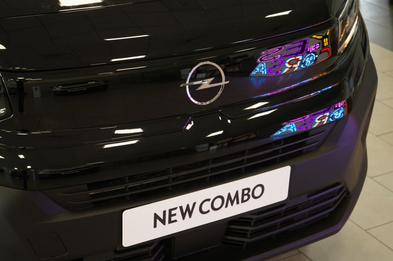 Opel Combo Cargo XL 1.6 L Diesel Confort L2H1 1000 kg