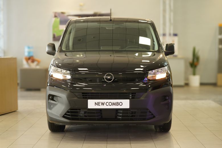 Opel Combo Cargo XL 1.6 L Diesel Confort L2H1 1000 kg